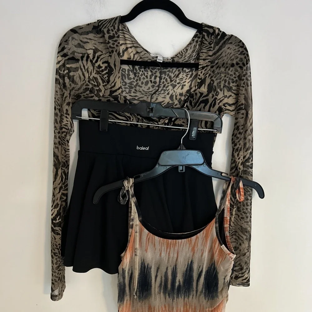 Bundle Of 3/Two Women's Fashion Nova Tops One Black Baleaf Skort All Small